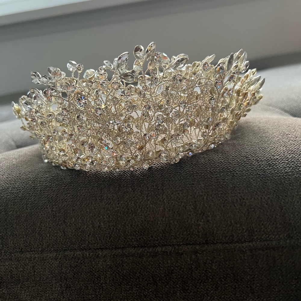 Anthropologie Crystal Tiara- New
